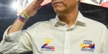 Defensores de la Patria confirma la salida del general r