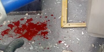 Denuncian a motociclista por agredir a conductor de TransCaribe ante