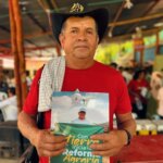 Entrega de predios y titulos de propiedad a familias del