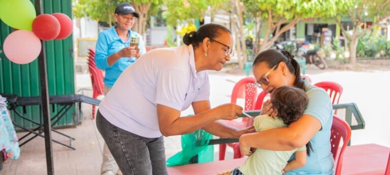 Gobernacion de Bolivar refuerza campana de vacunacion ante brotes de