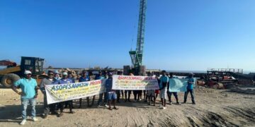 Pescadores se manifiestan en contra de las obras del Malecon