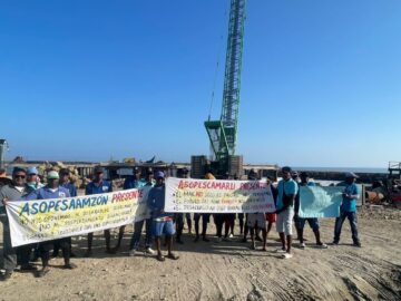 Pescadores se manifiestan en contra de las obras del Malecon