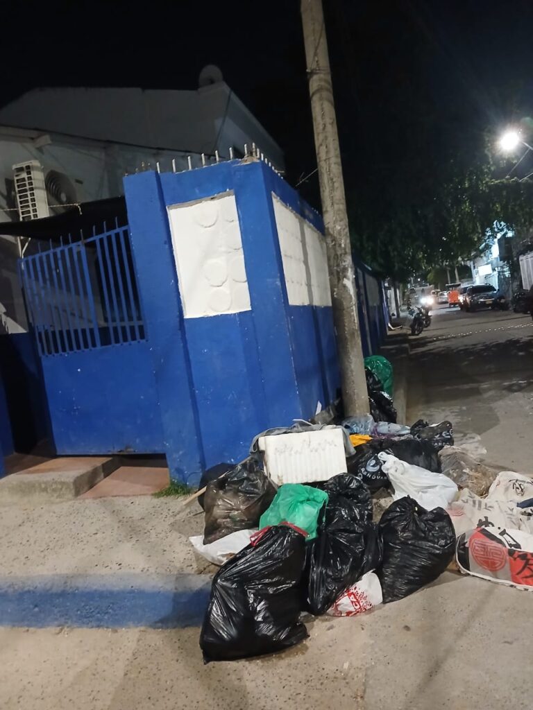 Asi es la entrada de la IE Soledad Roman de