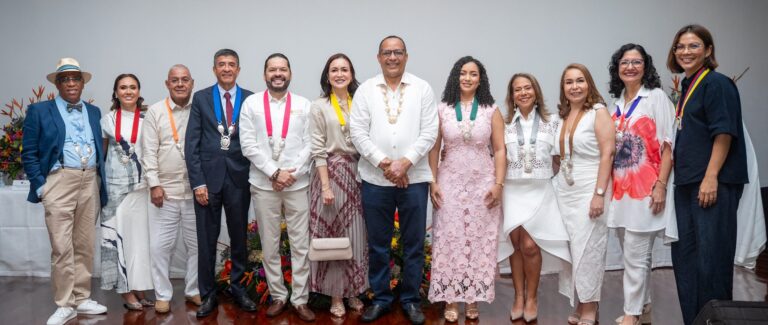 El Dr Willian Malkun preside la toma de posesion de