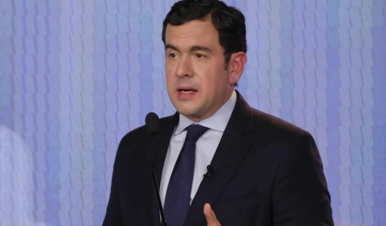 El presidente electo Abelardo De La Espriella confirma su primer nombramiento ministerial