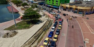 Alcaldia edifica carril vehicular en la zona de Puerto Duro