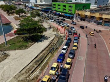 Alcaldia edifica carril vehicular en la zona de Puerto Duro
