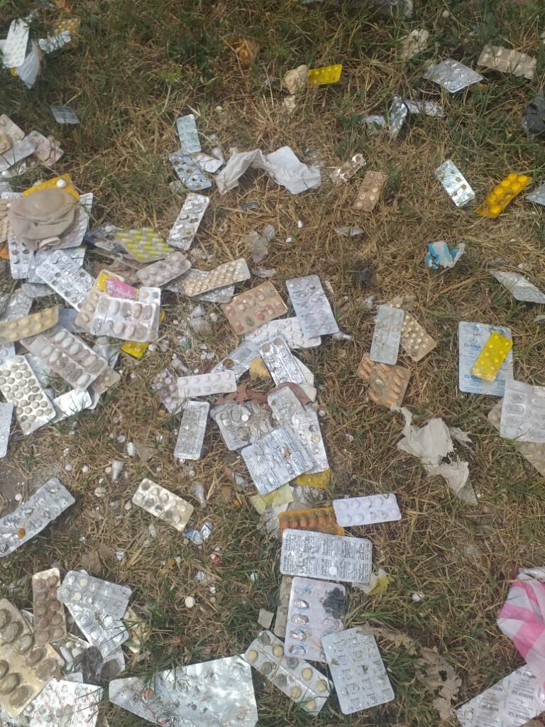Alertan sobre desecho de medicamentos en el Cano Chamaria El
