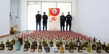 Cierre de establecimientos e incautacion de licor ilegal en operativos