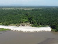 Fortalecen la conectividad vial en Rio Viejo Bolivar con obras de