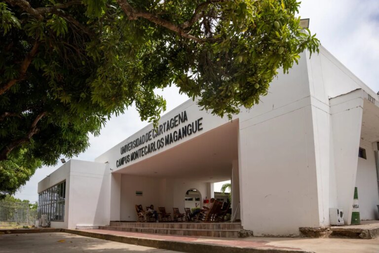Gobernacion y Universidad de Cartagena incrementan la oferta academica en