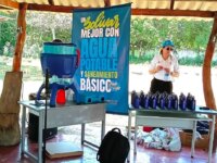 Progresan las entregas de filtros purificadores de agua en escuelas