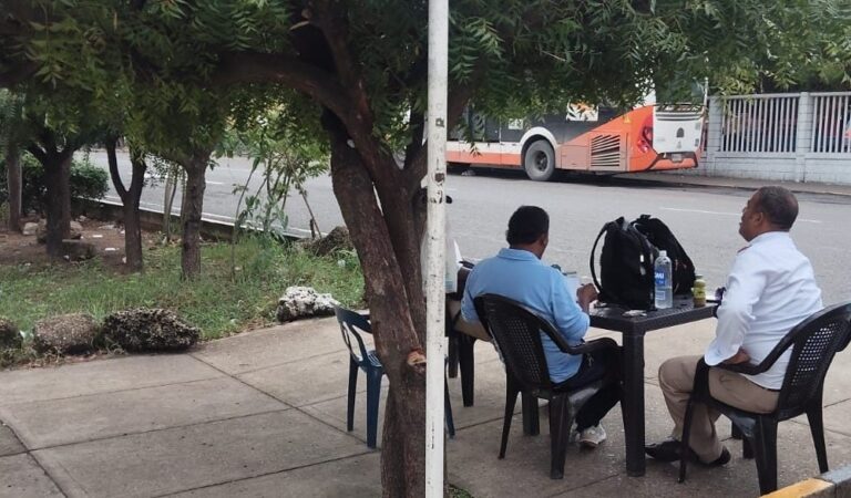 SNTT Colombia denuncia las precarias condiciones laborales de los conductores de Transcaribe en la ruta X104