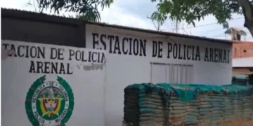 Tres policias heridos tras un ataque con drones a la