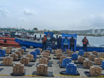 Fueron decomisadas mas de 14 toneladas de cocaina cerca de