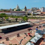 Instalan dispositivos de proteccion vial y peatonal entre los Muelles