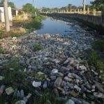 Sin cancha parque alcantarillado ni colegio la comunidad de Santa