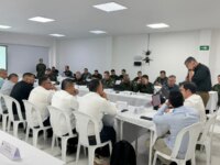 Anuncio de reconstruccion de estaciones de Policia en el sur