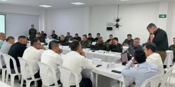 Anuncio de reconstruccion de estaciones de Policia en el sur