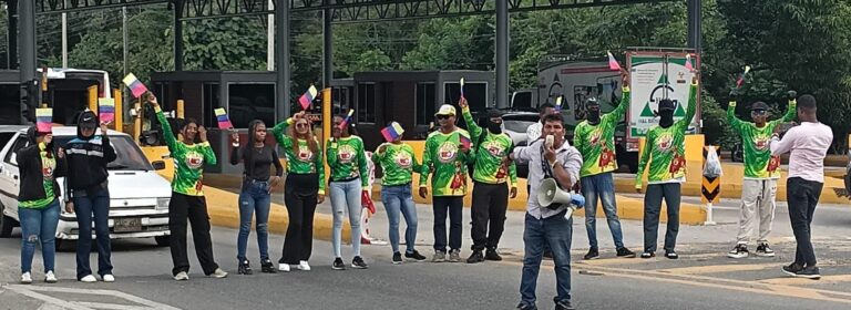 Celebracion de cinco anos en Talanqueras Arribas del peaje de