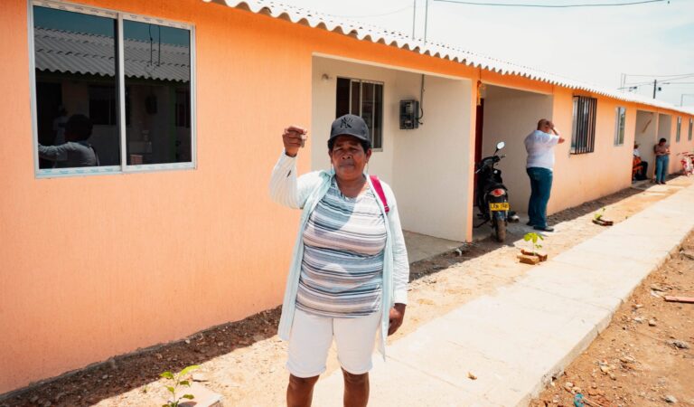 Entregadas 14 de las 300 casas del proyecto habitacional Enraizar III en San Pablo, sur de Bolívar por Gobernación.
