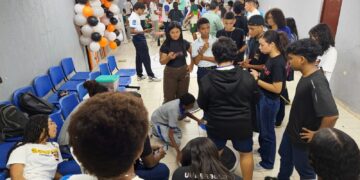 Exito en el Encuentro de Robotica y Drones en la