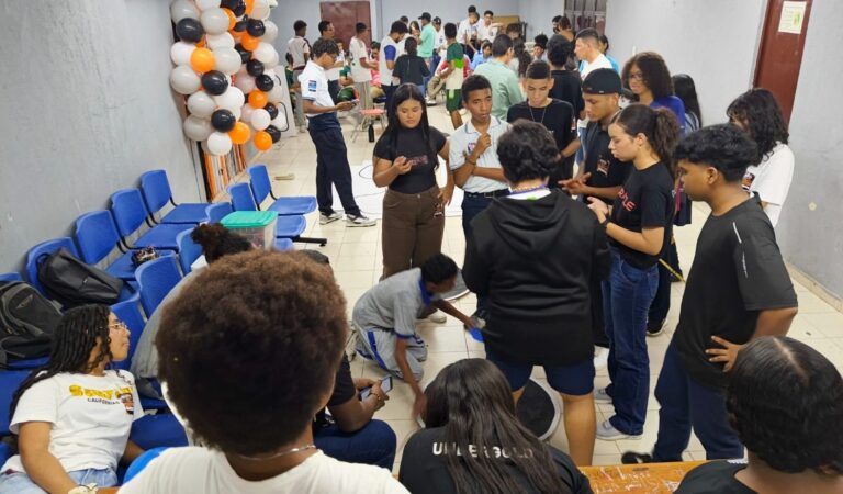 Éxito en el Encuentro de Robótica y Drones en la I.E. Soledad Román de Núñez