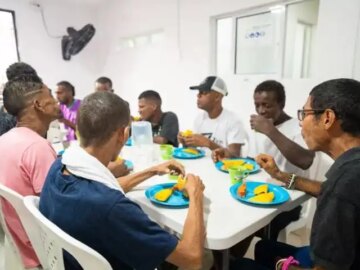 La Alcaldia de Cartagena rescata a 78 adultos mayores en
