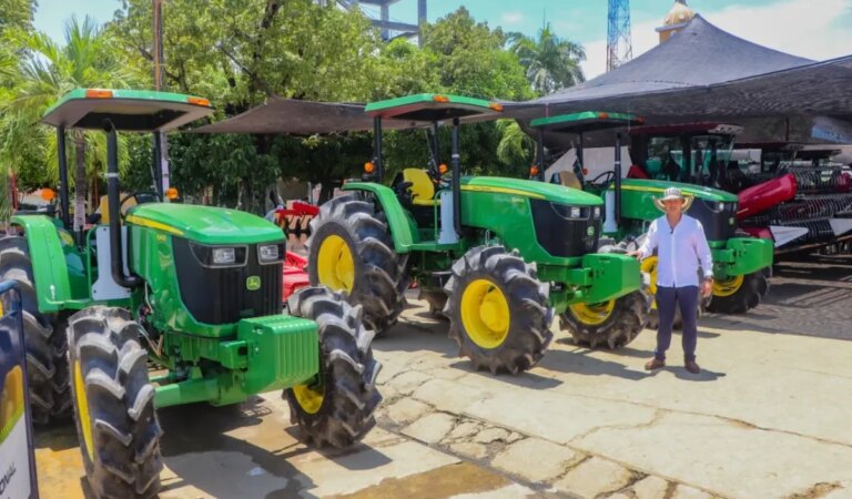 Se fortalece la actividad agrícola en Achí, Bolívar con la incorporación de un banco de maquinarias.