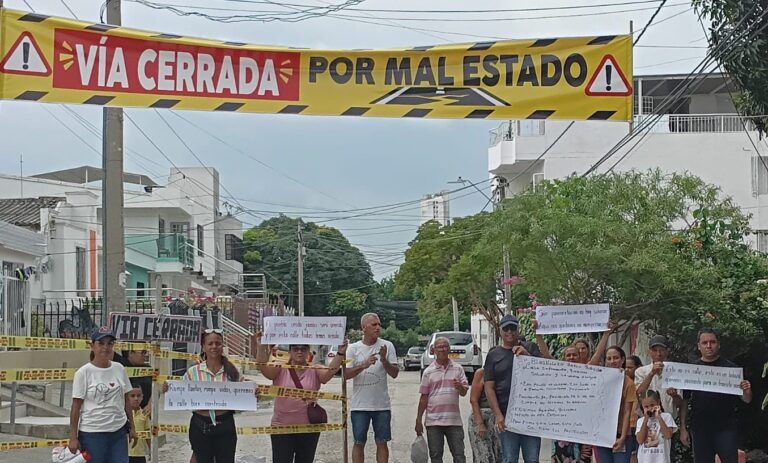 El alcalde Dumek solicita la pavimentacion de la Carrera 70