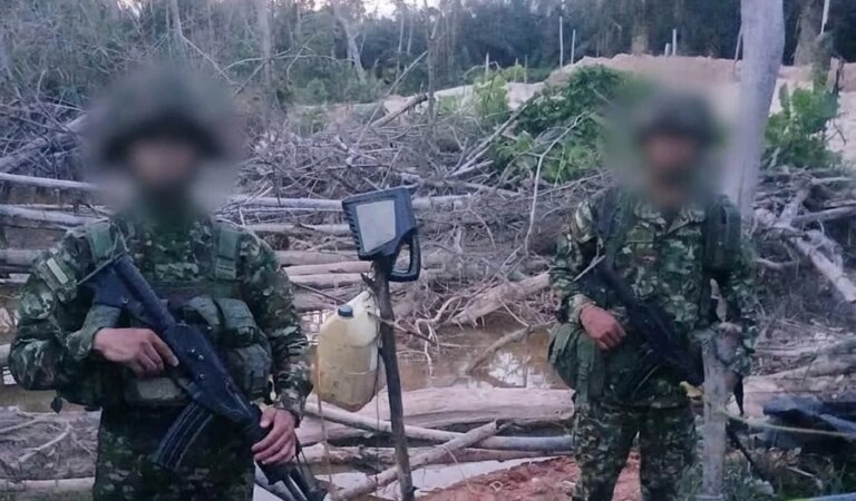 En el sur de Bolívar, unidades ilícitas de producción minera son destruidas en operaciones militares.