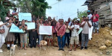 Familias de Cerros de Albornoz solicitan ayuda al alcalde Dumek