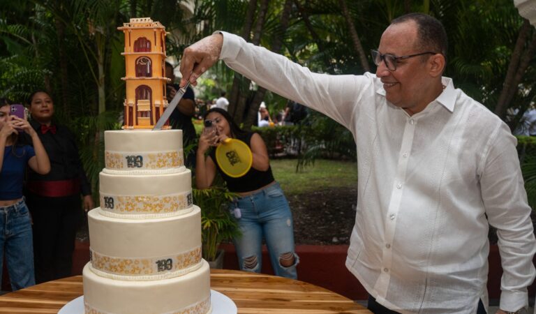 La Universidad de Cartagena conmemora 199 años de trayectoria y avanza hacia su Bicentenario